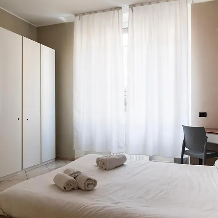 Youhosty - Secret Garden * Milan