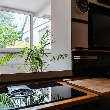 Youhosty - Secret Garden * Milan